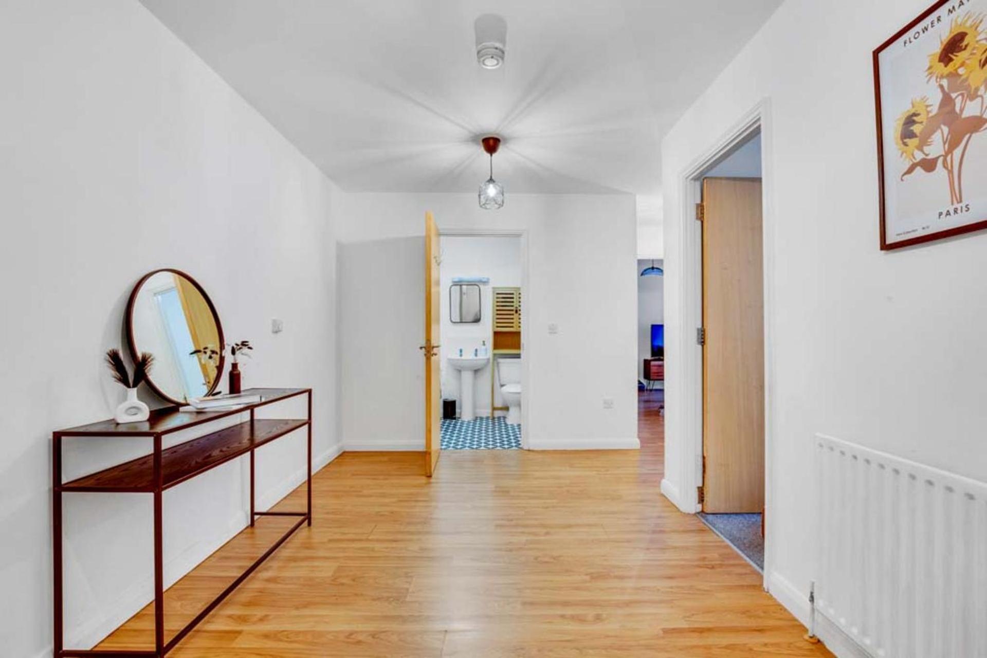 Modern 2-bed In Stratford Apartamento